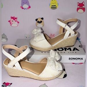 Sonoma Girl’s White Eyelet Bow Wedge Sandals - Size 1